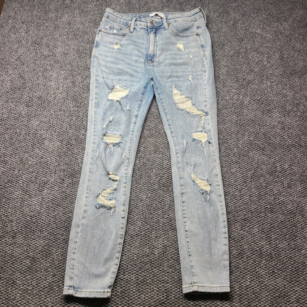 Judy Blue Skinny Fit Distressed Jeans Light Wash High Rise 13/31 JB88431LT-CO